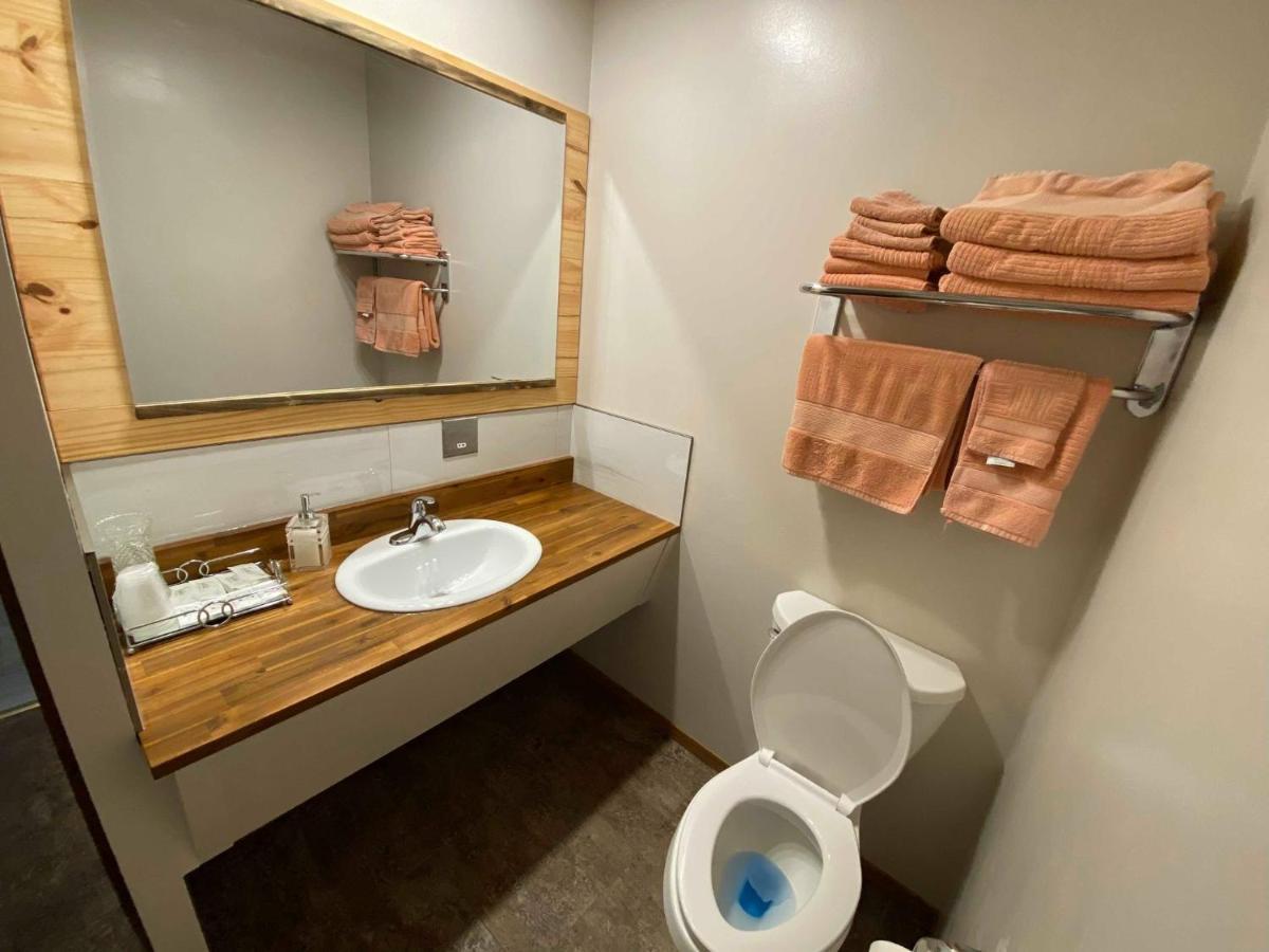 Wolseley Motel Ngoại thất bức ảnh